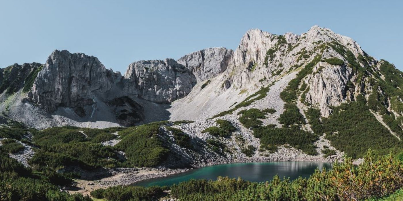 lake-mountain-bulgaria-unsplash